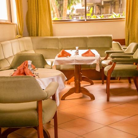 Green Hills Hotel Ньери Экстерьер фото