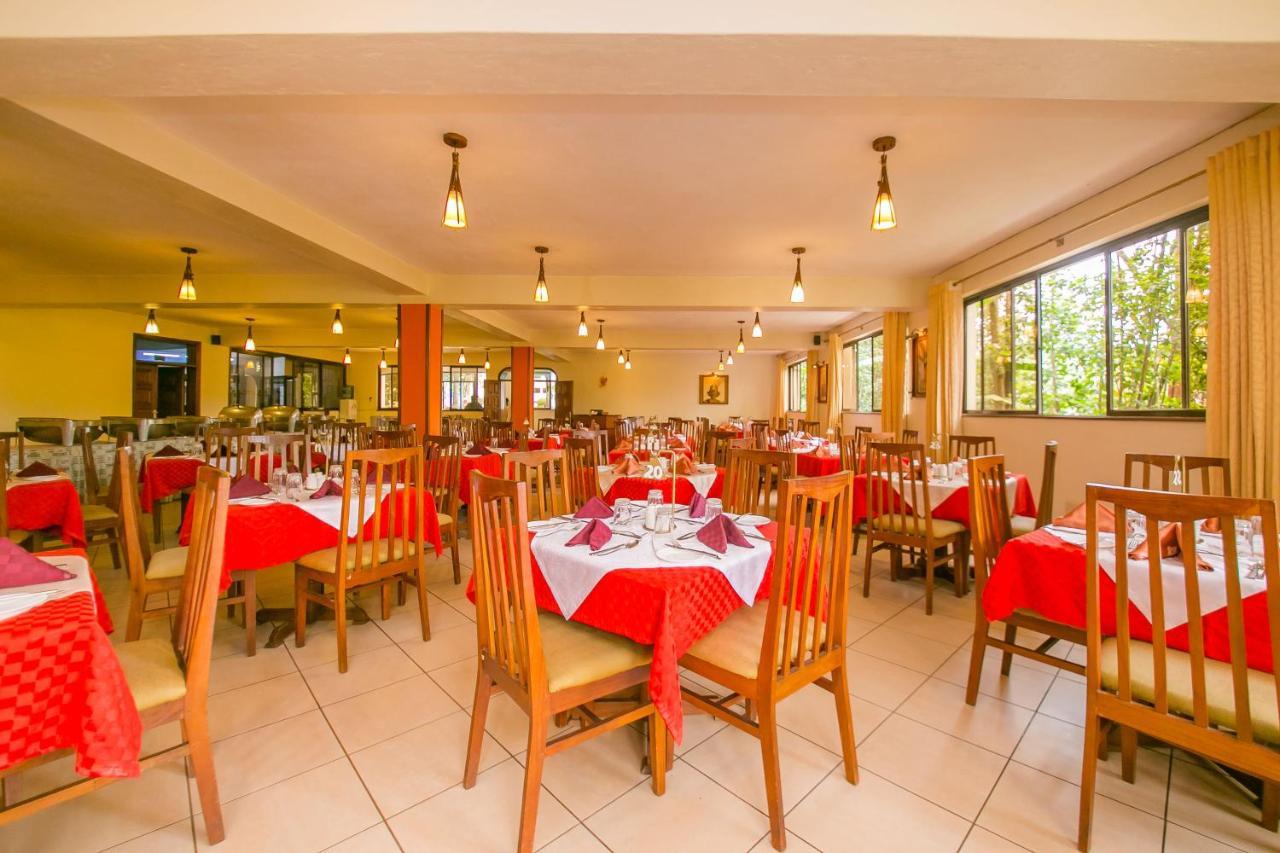 Green Hills Hotel Ньери Экстерьер фото